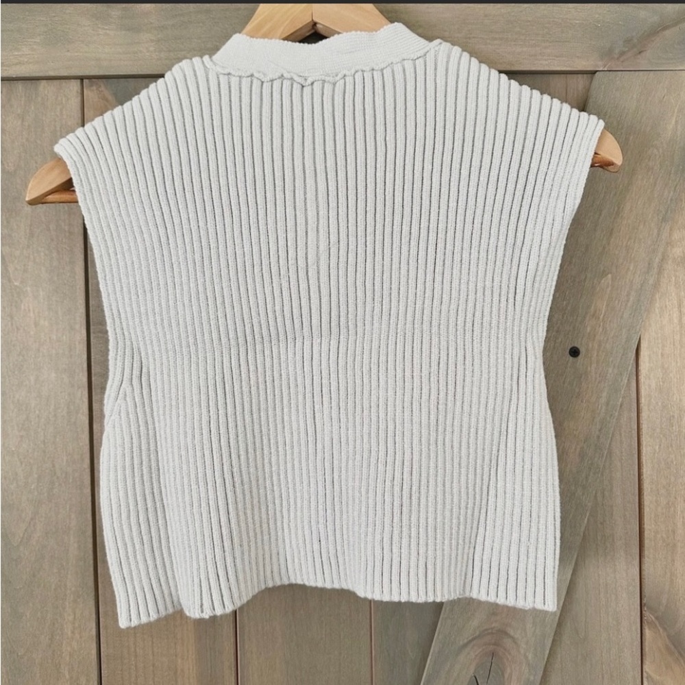 Free People Naiome Rib Vest
TRUTHSAYER, Size Medium - Picture 7 of 8